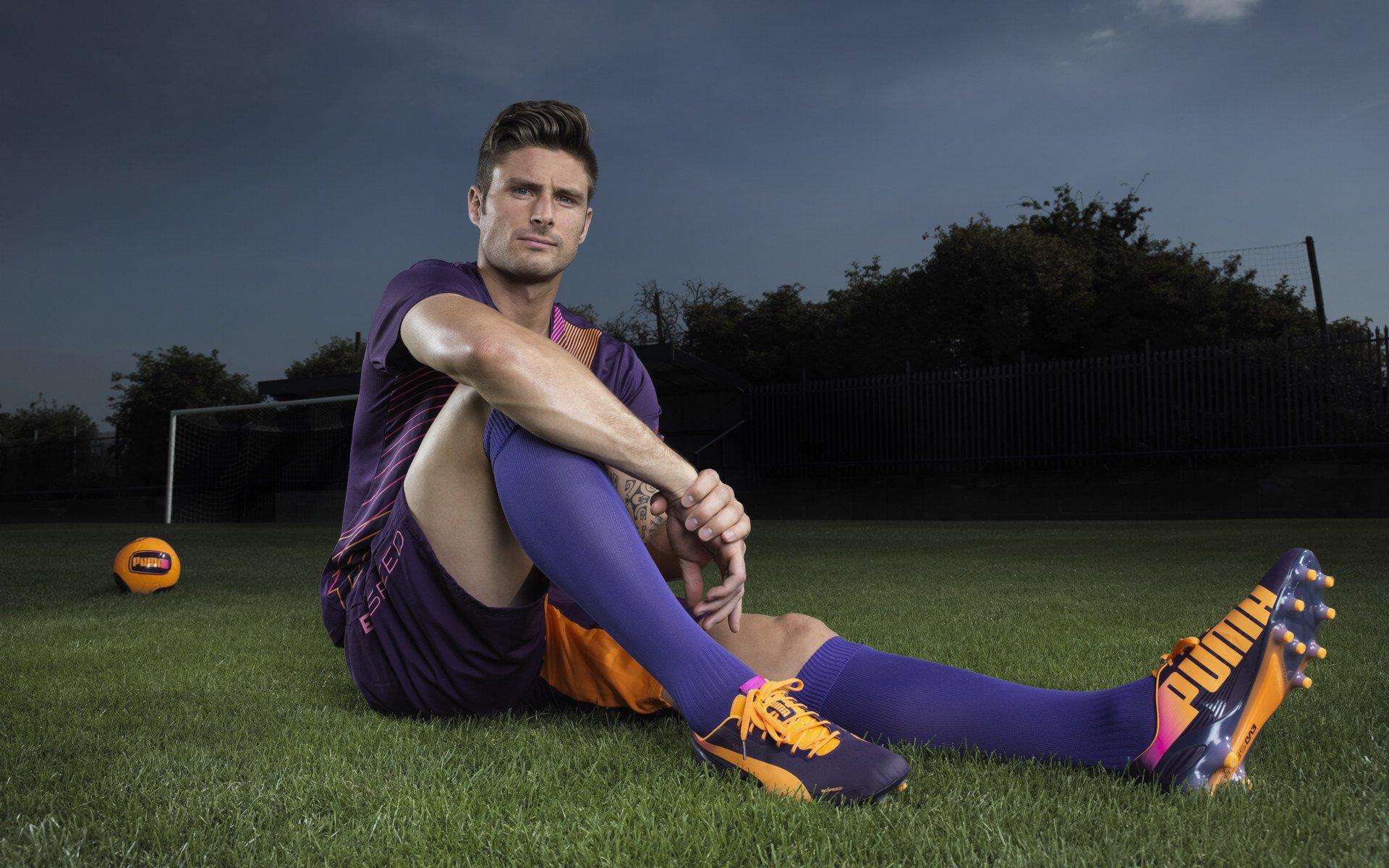 胡贝特·科斯稳扎稳打掌控比赛节奏，胡安贝内特简介